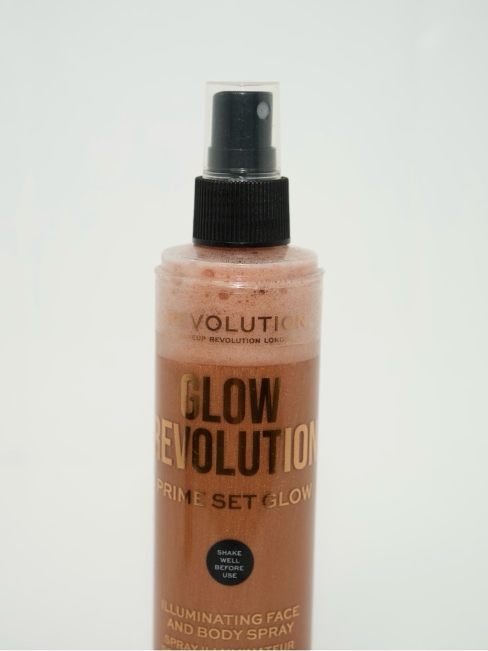 MAKEUP REVOLUTION GLOW REVOLUTION PRIME SET GLOW ILLUMINATING FACE & BODY SPRAY - Picture 3 of 5